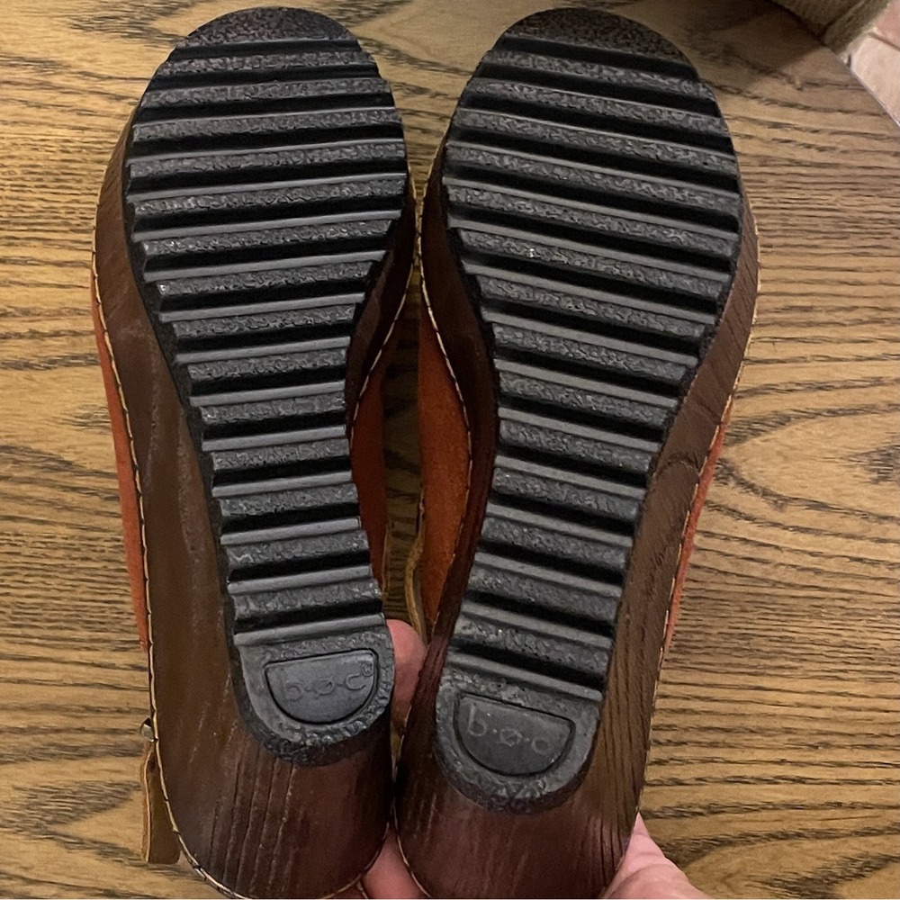 B.O.C. Red Suede Mules with Brown Wedge - Picture 12 of 12